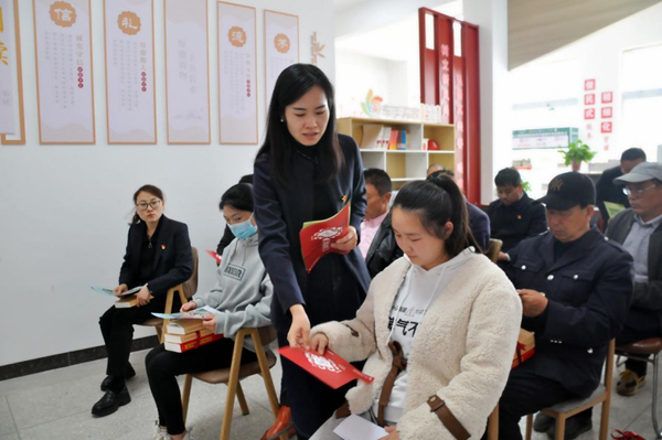 “萬卷共知 好書共讀”主題讀書分享活動現(xiàn)場。薛曉明攝